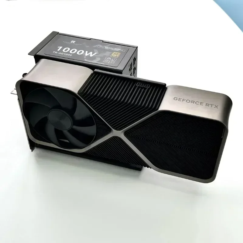 Notebook UT4G-BK7 Externe EGPU - Gpu External Dock Egpu Thunderbolt 4 recensie en prijs